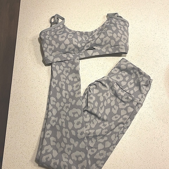 Ryderwear Other - Ryderwear grey leopard set